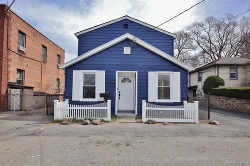 431 4th St, Mamaroneck, NY, 10543-3005 | Card Image