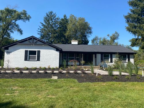 18661 Laurel Dr, Livonia, MI, 48152-2912 | Card Image