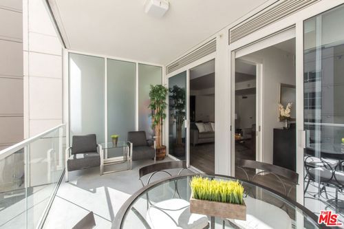 4l-6250 Hollywood Blvd, Los Angeles, CA, 90028-6302 | Card Image