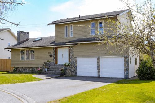 4026 Cavallin Crt, Victoria, BC, V8N5P9 | Card Image