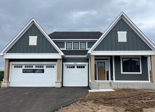 4000 Arbor Dr, Woodbury, MN, 55129-7582 | Card Image