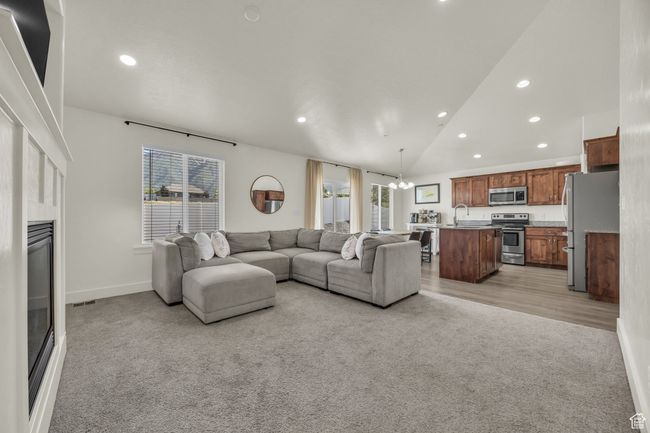 1226 N Horizon View Loop, House other with 5 bedrooms, 3 bathrooms and 4 parking in Elk Ridge UT | Image 5