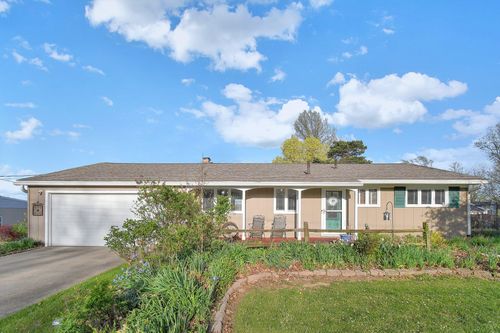 55 Hilltop Rd, Ontario, OH, 44906-1319 | Card Image