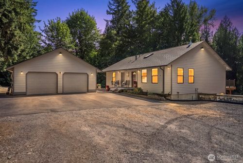 19407 228th Ave Se, Maple Valley, WA, 98038-8987 | Card Image