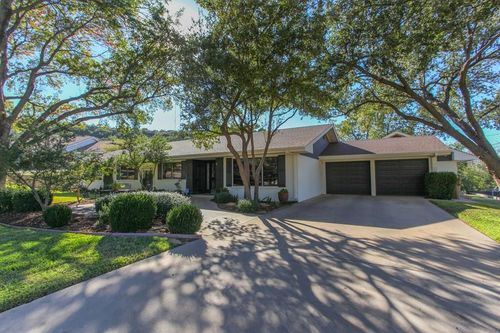6 Highland Cv, Big Spring, TX, 79720-6634 | Card Image