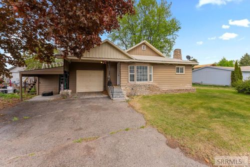658 N 3550 E, Menan, ID, 83434-5082 | Card Image
