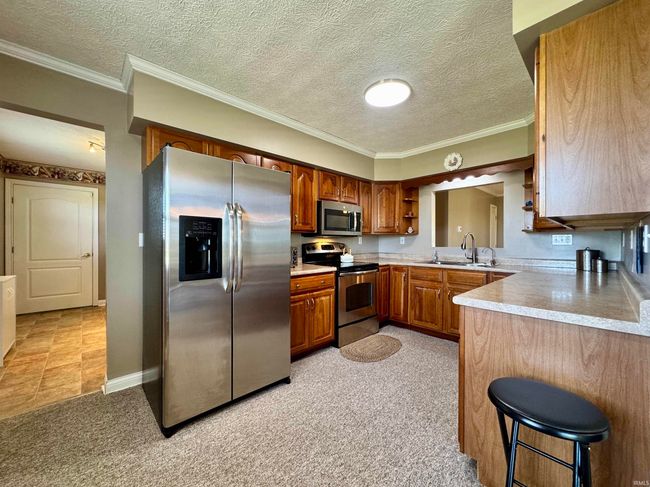 7020 E County Road 1200 N, House other with 3 bedrooms, 2 bathrooms and null parking in Eaton IN | Image 12