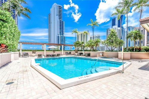 apt-606-17555 Atlantic Blvd, Sunny Isles Beach, FL, 33160-2995 | Card Image