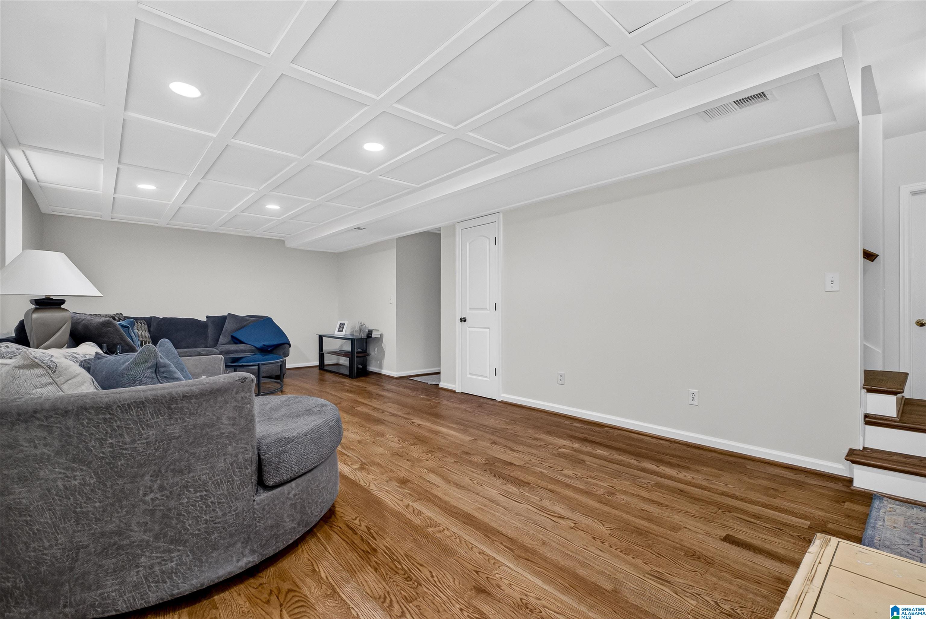 Residential in CHELSEA 4