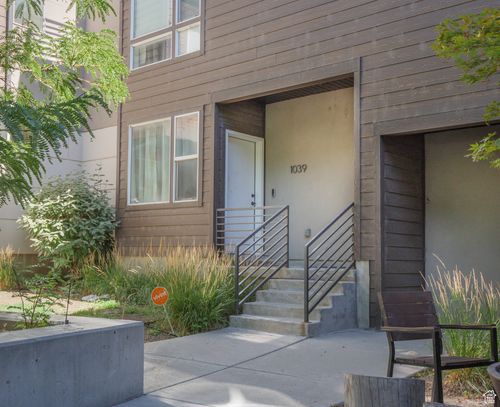 1039 W Rooftop Dr, Midvale, UT, 84047-4805 | Card Image