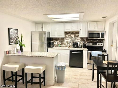 i-5385 Treetops Dr, NAPLES, FL, 34113-8519 | Card Image