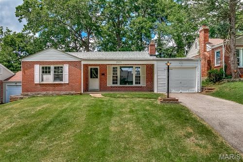 2825 Gainsboro Ct, Saint Louis, MO, 63121-4717 | Card Image