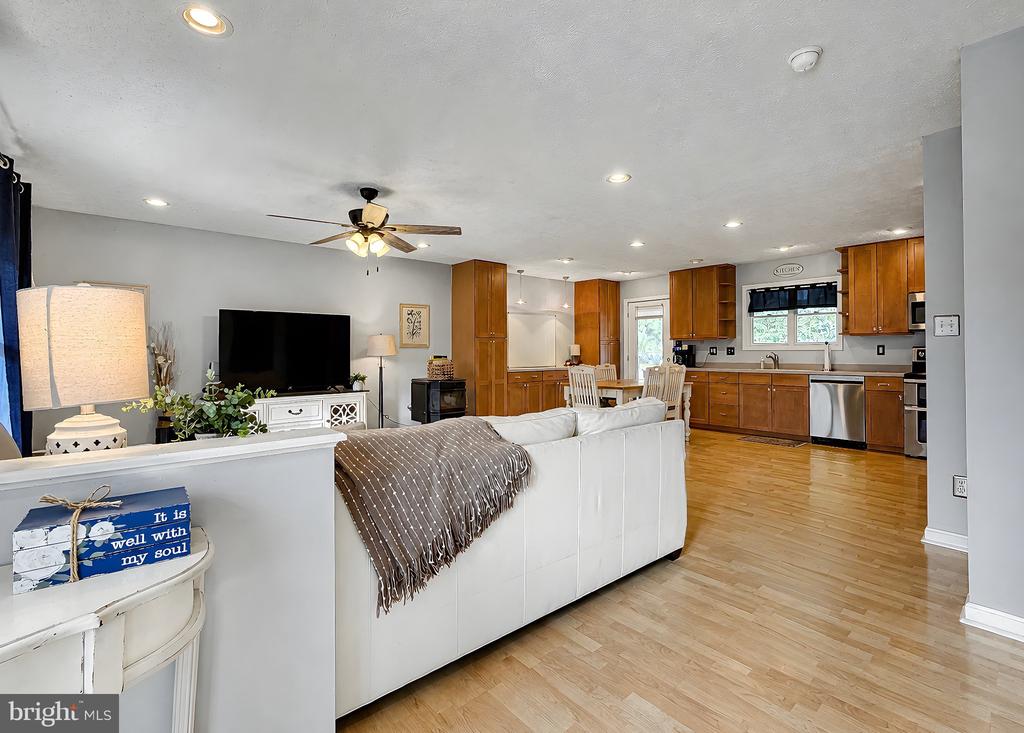 Residential Lease in LEXINGTON PARK 5