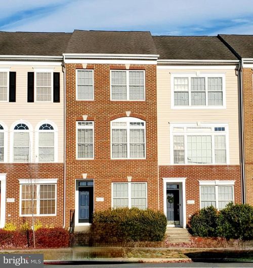 25013 Riding Center Dr, CHANTILLY, VA, 20152-6038 | Card Image