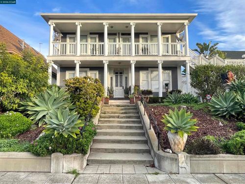 216 Kentucky St, Vallejo, CA, 94590-5038 | Card Image