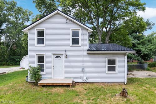 15562 Portage St, Doylestown, OH, 44230-1131 | Card Image