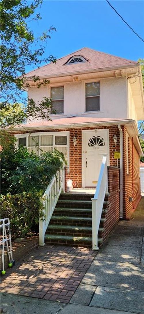 2260 E 22nd St, Brooklyn, NY, 11229-4812 | Card Image