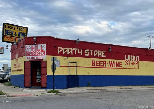 8065 W 8 Mile Rd, Detroit, MI, 48221-1248 | Card Image