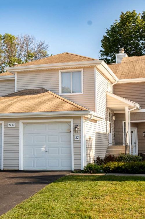 b2-2404 Danbury Dr, Woodridge, IL, 60517-2092 | Card Image
