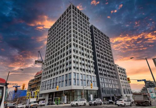 201-2020 Bathurst St, York, ON, M5P0A6 | Card Image