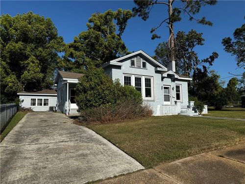 217 College Ave N, Douglas, GA, 31533-4705 | Card Image