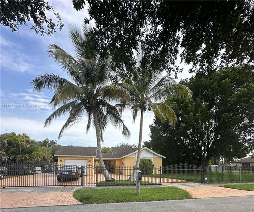14266 Sw 154th St, Miami, FL, 33177-1030 | Card Image