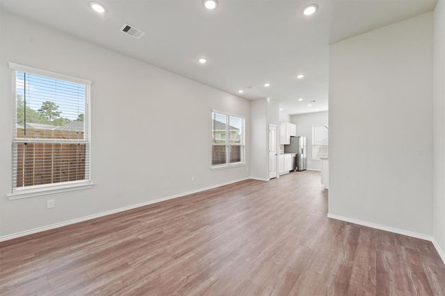 2116 Cedar Bend Dr, House other with 3 bedrooms, 3 bathrooms and 2 parking in Conroe TX | Image 6