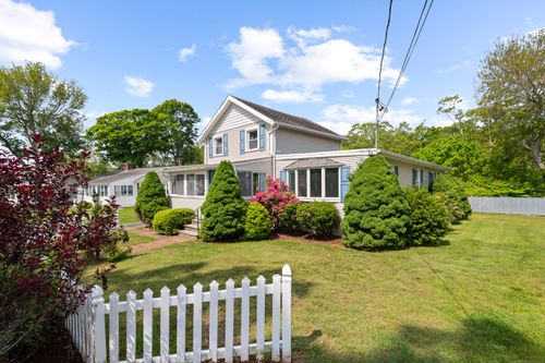 41 Connecticut Rd, Old Lyme, CT, 06371-6001 | Card Image