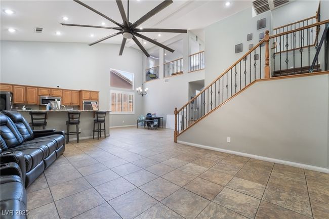 10259 Wolves Den Ln, House other with 4 bedrooms, 3 bathrooms and null parking in Las Vegas NV | Image 5
