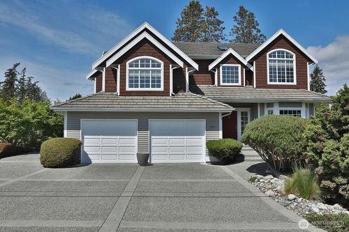 2391 Soundview Dr, Langley, WA, 98260-9748 | Card Image