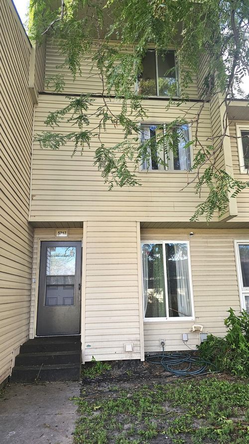 5717 80th Avenue N, Brooklyn Park, MN, 55443 | Card Image