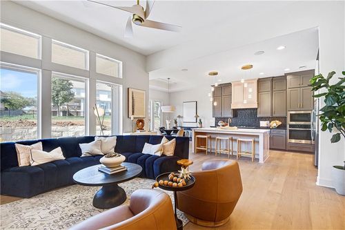 24925 W 98th Pl, Lenexa, KS, 66227-7393 | Card Image