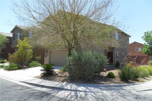 3721 Gretchen Ct, North Las Vegas, NV, 89081-6640 | Card Image
