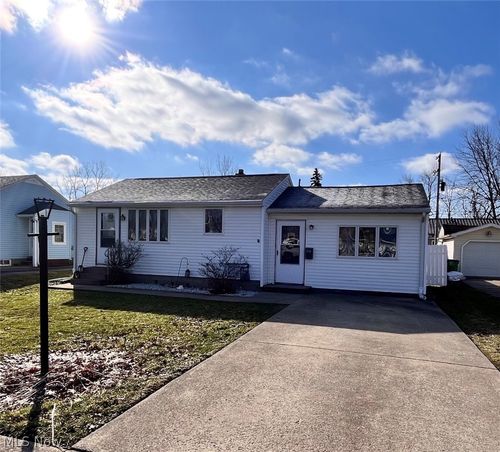 2130 E 44th St, Ashtabula, OH, 44004-6011 | Card Image