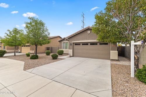 2428 W Branham Ln, Phoenix, AZ, 85041-7604 | Card Image