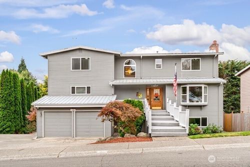 11907 Ne 133rd Pl, Kirkland, WA, 98034-2133 | Card Image
