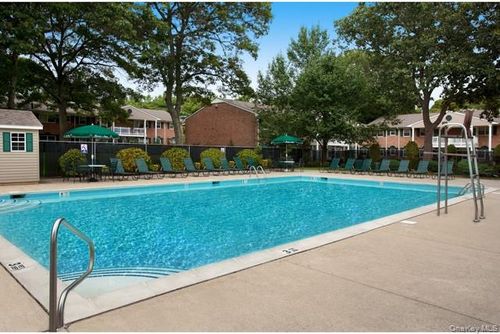 apt-2e-111 College Rd, Selden, NY, 11784-2829 | Card Image