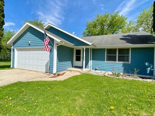 143 Liverpool Dr Se, POPLAR GROVE, IL, 61065-8807 | Card Image
