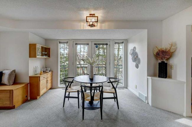 1405 22 Avenue Sw, Home with 2 bedrooms, 2 bathrooms and 2 parking in Calgary AB | Image 5
