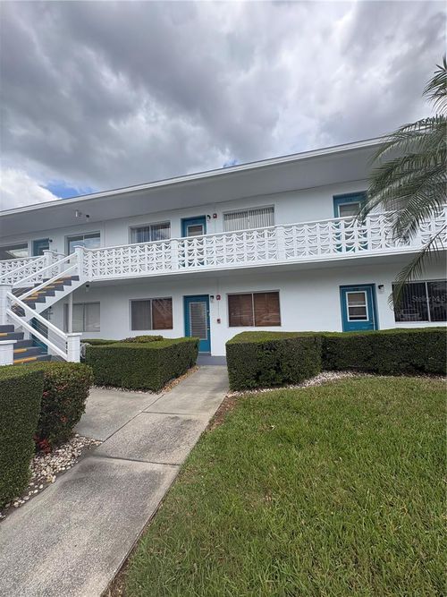 109-8220 112th St, SEMINOLE, FL, 33772-4203 | Card Image