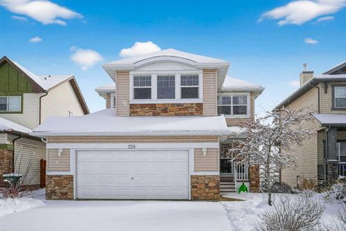 228 Westmount Cres, Okotoks, AB, T1S2J2 | Card Image