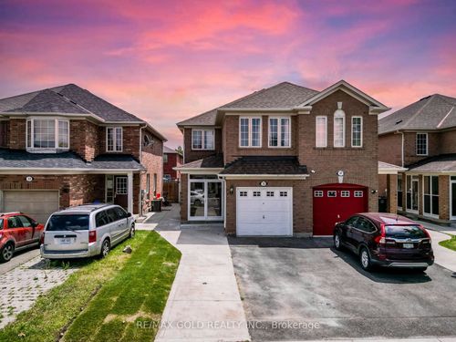 35 Garibaldi Dr, Brampton, ON, L6X4Y7 | Card Image
