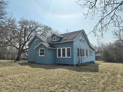 1127 7th St, International Falls, MN, 56649-2514 | Card Image