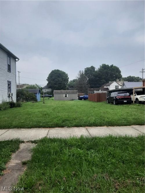 629 S 8th St, Cambridge, OH, 43725-2814 | Card Image