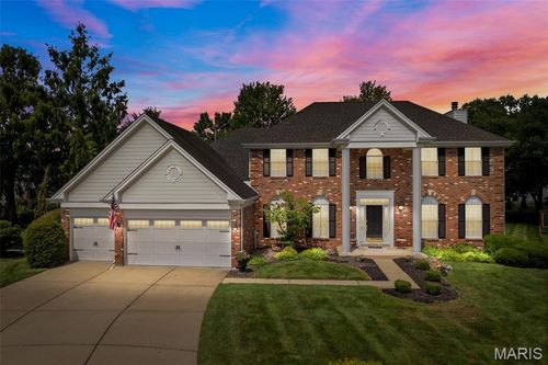 17212 Bluffview Ridge Pl, Chesterfield, MO, 63005-1326 | Card Image