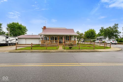 112 E County Line Rd, Edinburgh, IN, 46124-1608 | Card Image
