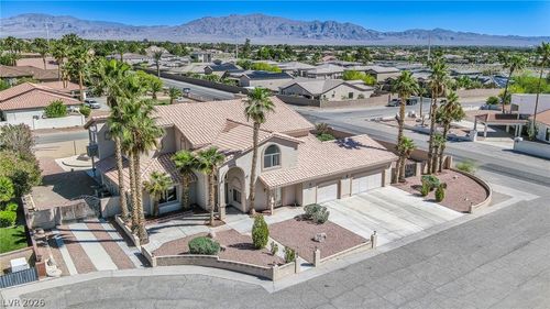 4691 N Tee Pee Ln, Las Vegas, NV, 89129-2634 | Card Image