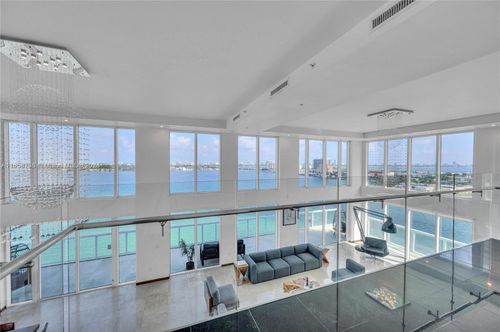 7939 East Dr, North Bay Village, FL, 33141-3397 | Card Image