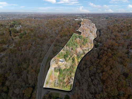 404 Van Hook Dr, Ashland City, TN, 37015-1705 | Card Image