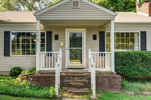 223 E Silsby St, Springfield, MO, 65807-2951 | Card Image